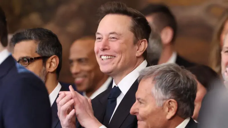 El fundador de Tesla, Elon Musk, estará a cargo de un nuevo departamento para recortar gasto público